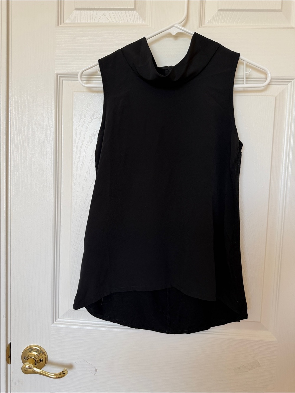 Ann Taylor Black Sleeveless Mock-Neck Camisole